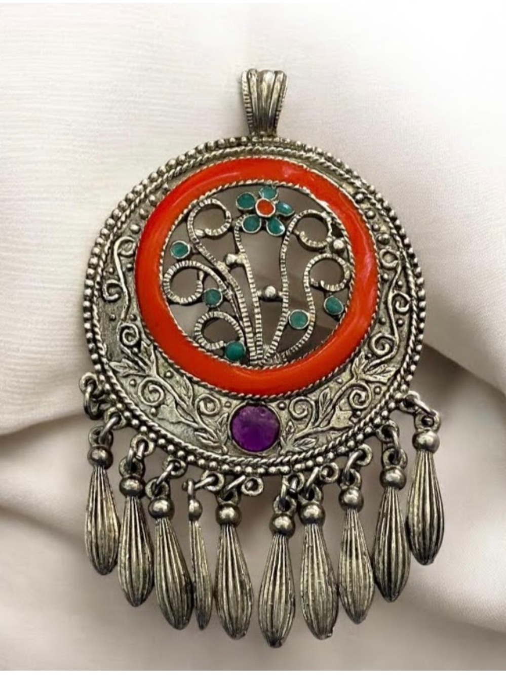 Unique medallion enamel with tassel silvertone pendant